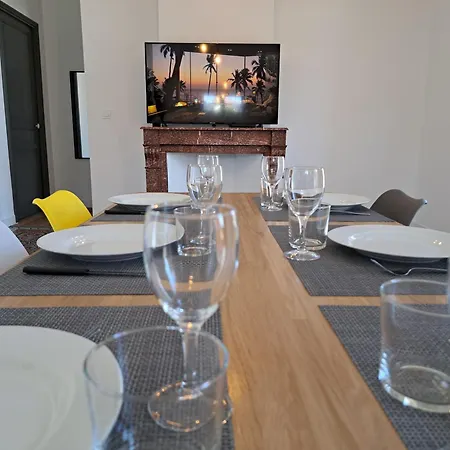 Les De Monte Blanco Le Ramonetage Holiday home *